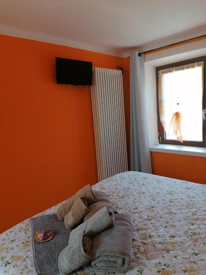 Casa Vacanza La Rosa Vinadio Luaran gambar